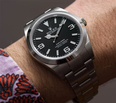 rolex explorer 35mm spessore|rolex explorer 214270 reviews.